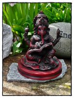Ganesha Statue mit Mahabrarata