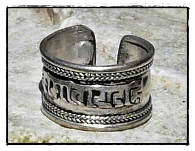 Fingerring Om Mani Mantra