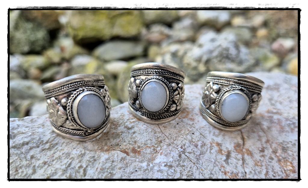 Ring mit Mondstein
