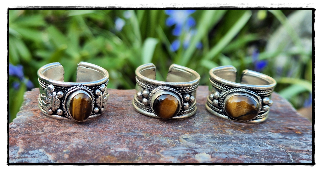 Tibetischer Ring mit Tigerauge