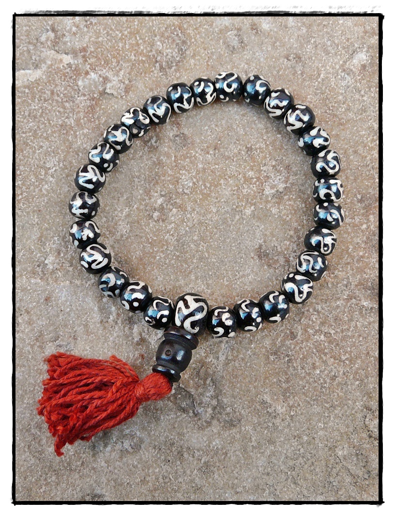 Mala Armband OM aus Knochen