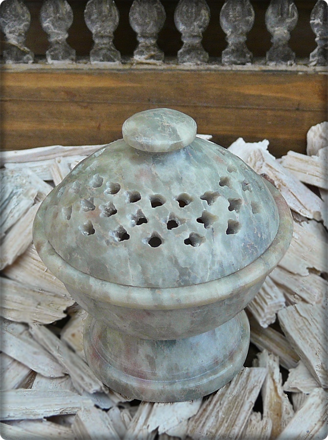 Räucherkegelhalter aus Speckstein