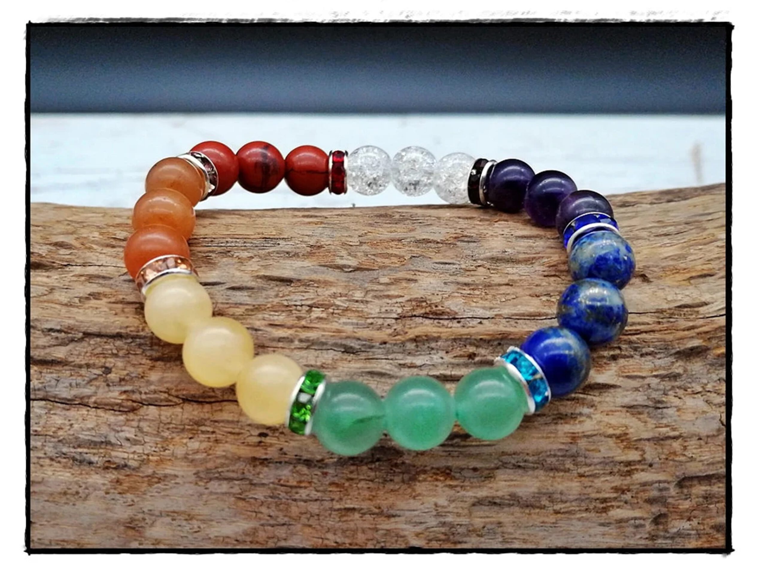 Armband mit Chakra-Perlen