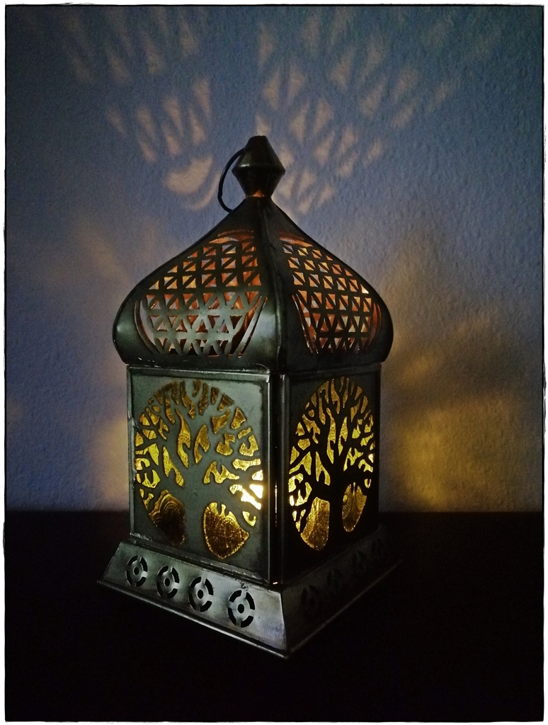 Orientalisches Licht Weltenbaum