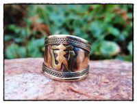 Nepali Ring mit OM-Symbol