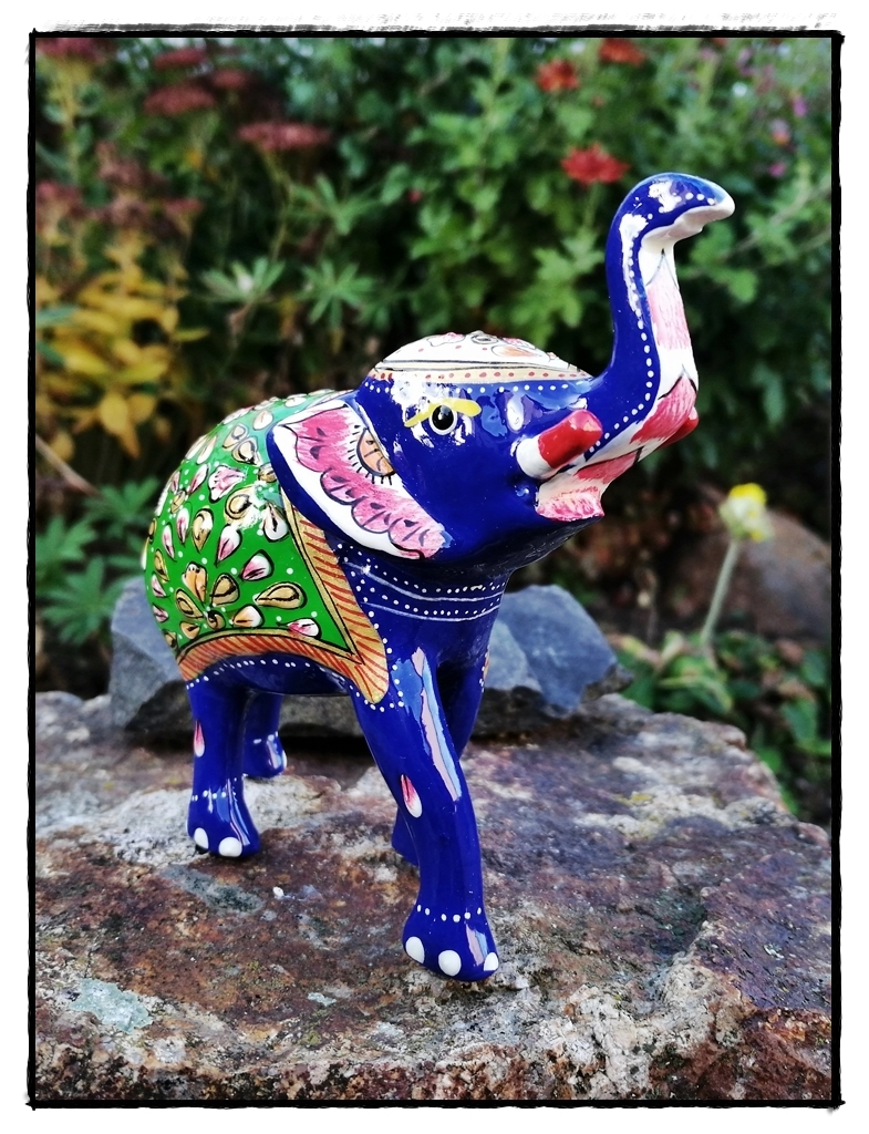 indischer Elefant, Metall mit grünen Sattel