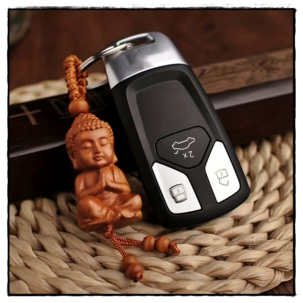 Schlüsselanhänger mit Buddha aus Holz