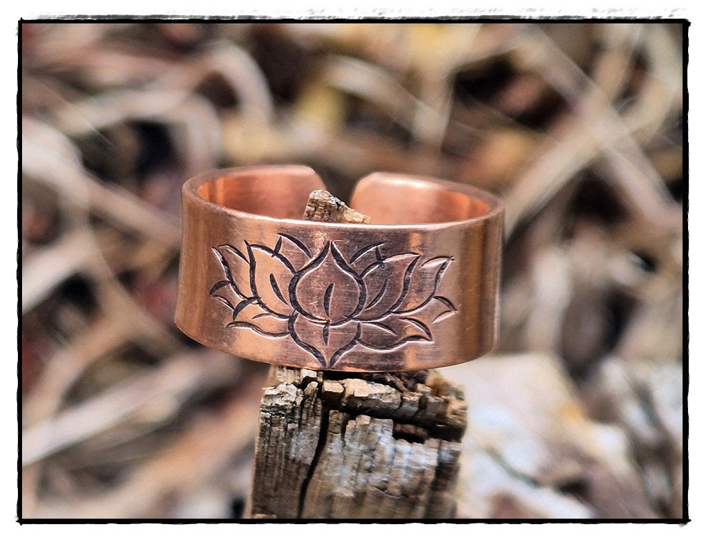 Kupferring Lotus