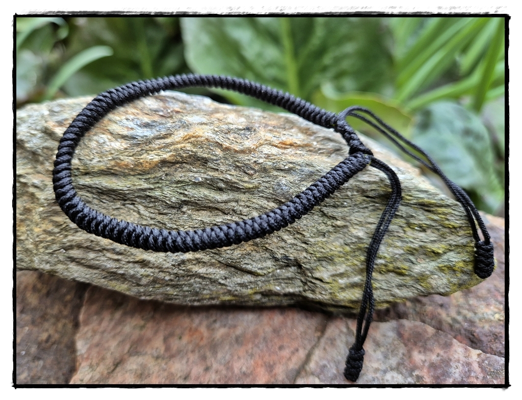 schlichtes Makramee Armband