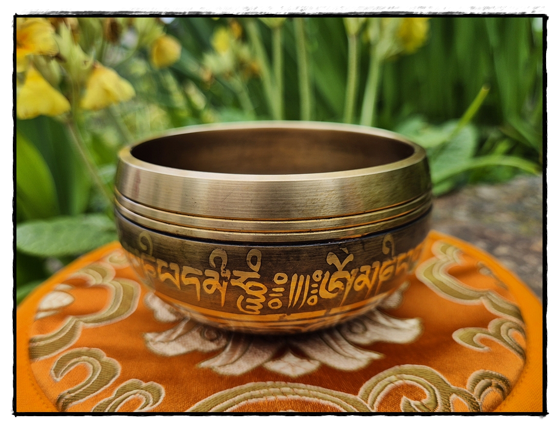 Mini Klangschale mit OM und Mantra